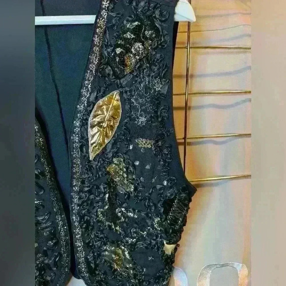 Embellished Vest - Picture 4 of 5